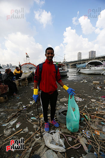 وزيرة البيئة تطلق حملة لتنظيف نهر النيل من المخلفات خاصة البلاستيكية (59)