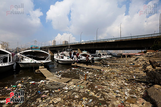 وزيرة البيئة تطلق حملة لتنظيف نهر النيل من المخلفات خاصة البلاستيكية (24)