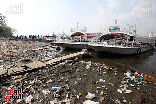 وزيرة البيئة تطلق حملة لتنظيف نهر النيل من المخلفات خاصة البلاستيكية (23)