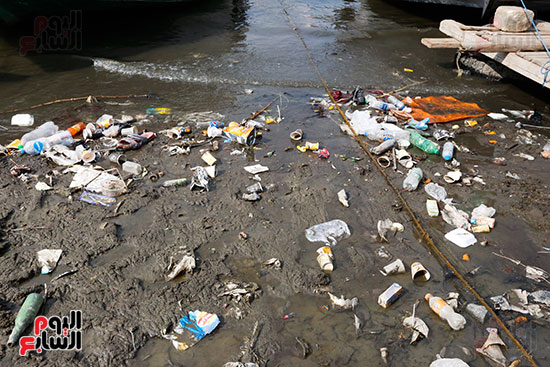 وزيرة البيئة تطلق حملة لتنظيف نهر النيل من المخلفات خاصة البلاستيكية (25)