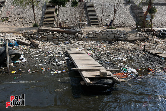 وزيرة البيئة تطلق حملة لتنظيف نهر النيل من المخلفات خاصة البلاستيكية (21)