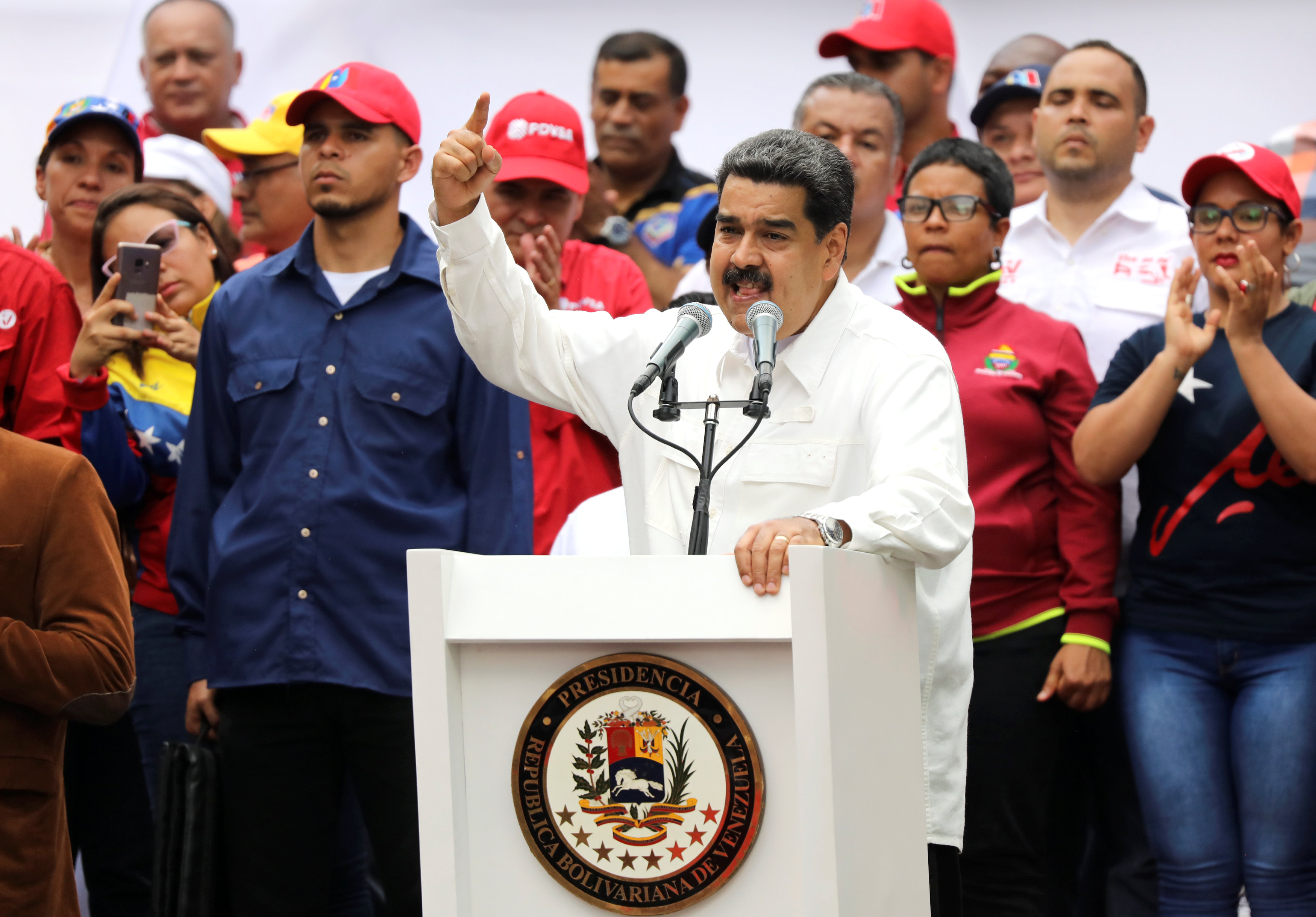 رئيس فنزويلا يلقى كلمة حماسية