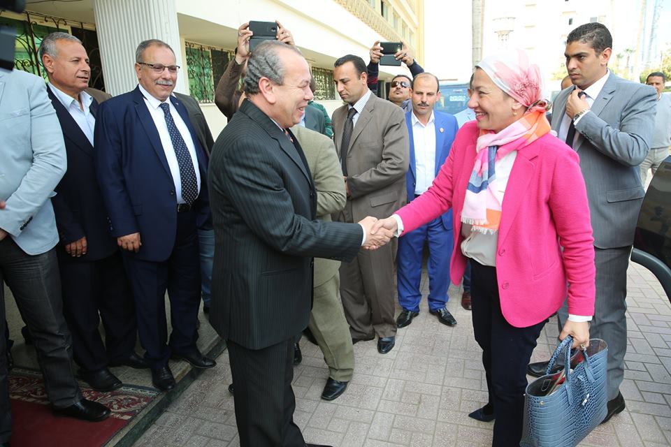 محافظ كفر الشيخ يستقبل وزيرة البيئة و سفراء الإتحاد الأوربي  (4)