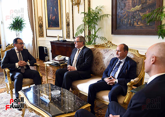 مدبولى يلتقى رئيس عمليات منطقة الشرق الأوسط وأفريقيا فى شركة بوش الألمانية (3)