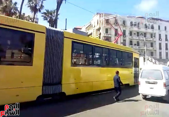 أول وحدة ترام مكيفة بالإسكندرية  (7)