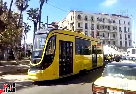 أول وحدة ترام مكيفة بالإسكندرية  (5)