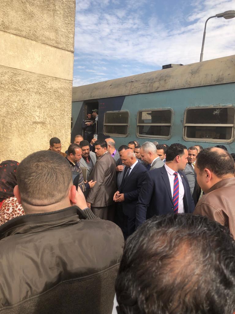 جولة وزير النقل بمحطة مصر  (16)