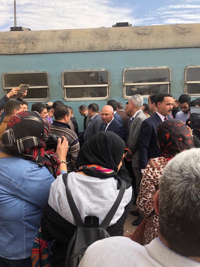 جولة وزير النقل بمحطة مصر  (4)