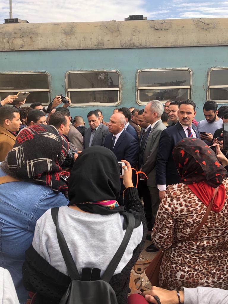 جولة وزير النقل بمحطة مصر  (8)