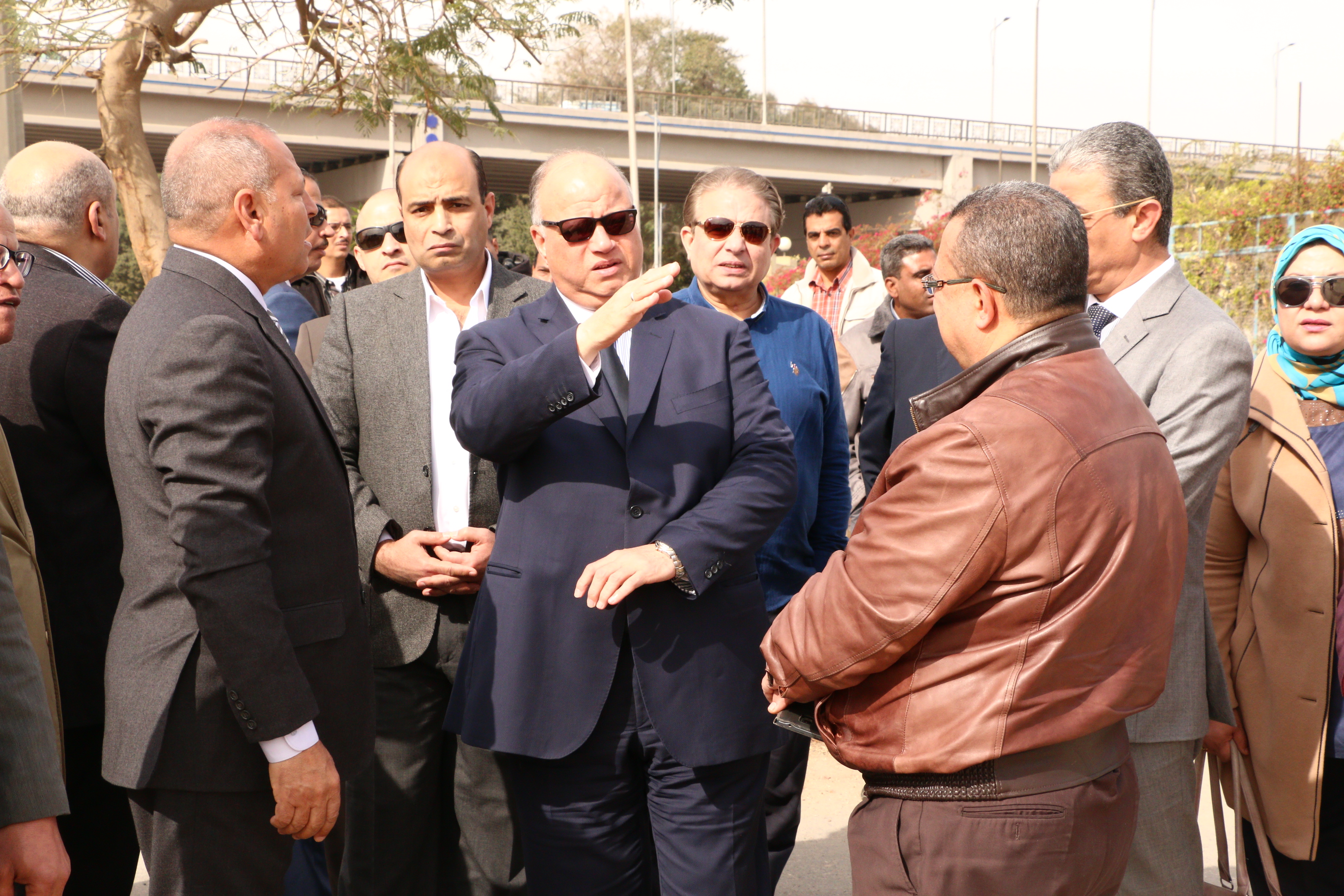 محافظ القاهرة يتفقد محيط استاد القاهرة (2)