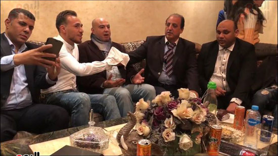 محمد عنتر يحتفل بعقد قرانه قبل رحلة الجزائر (7)