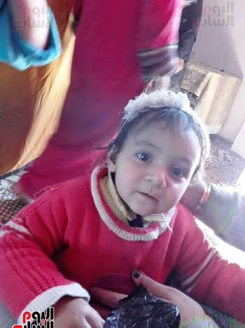 وفاة طفلة سورية سقطت بماسورة (1)