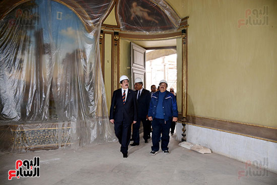 محافظ القليوبية يتفقد أعمال ترميم قصر محمد علي في شبرا الخيمة (17)