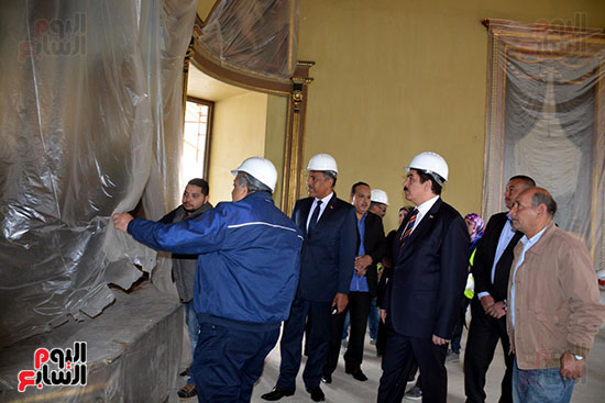 محافظ القليوبية يتفقد أعمال ترميم قصر محمد علي في شبرا الخيمة (4)