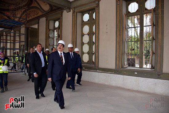 محافظ القليوبية يتفقد أعمال ترميم قصر محمد علي في شبرا الخيمة (16)