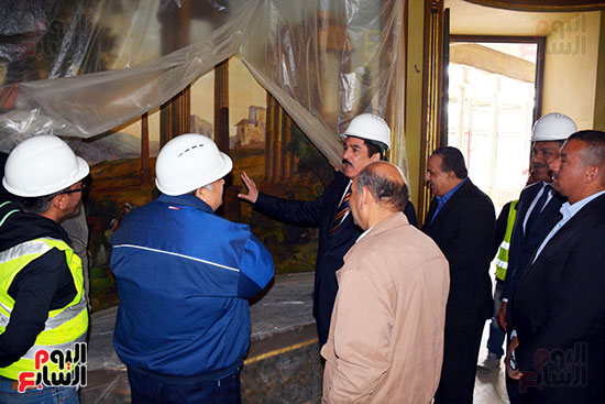 محافظ القليوبية يتفقد أعمال ترميم قصر محمد علي في شبرا الخيمة (8)