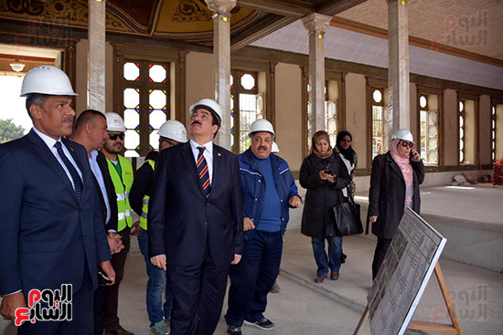 محافظ القليوبية يتفقد أعمال ترميم قصر محمد علي في شبرا الخيمة (9)