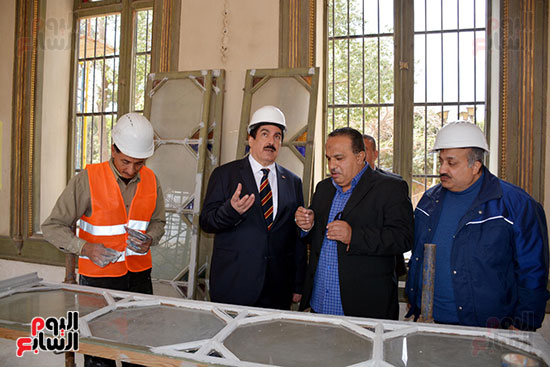 محافظ القليوبية يتفقد أعمال ترميم قصر محمد علي في شبرا الخيمة (20)