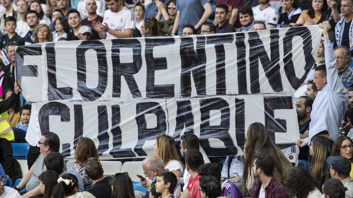 أحد اللافتات المهاجمة لفلورنتينو بيريز رئيس ريال مدريد