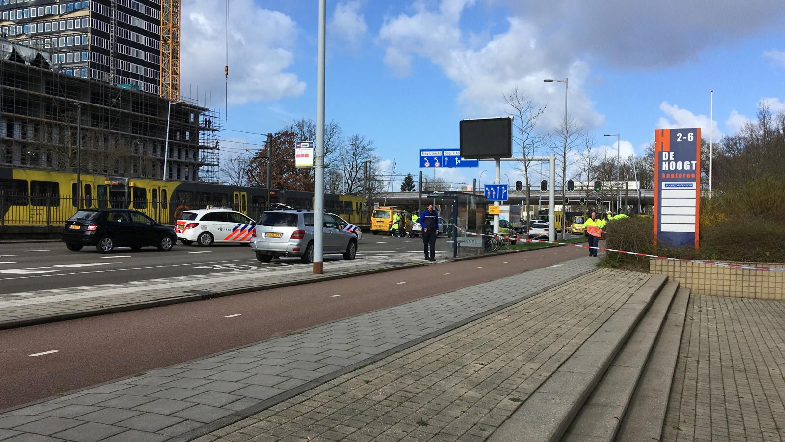 الشرطة الهولندية بموقع الحادث