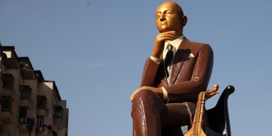 تمثال محمد عبد الوهاب بباب الشعرية