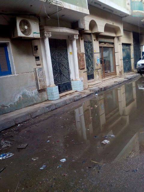 مياه الصرف الصحى بالشارع