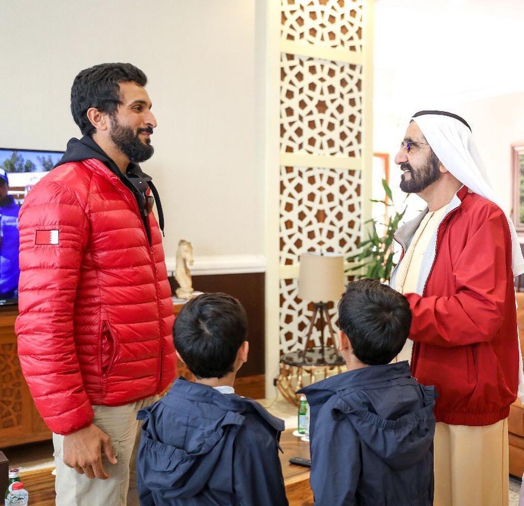الشيخ محمد بن راشد يتلقى قيادات البحرين على هامش تواجده للمشاركة فى فعاليات كأس القدرة