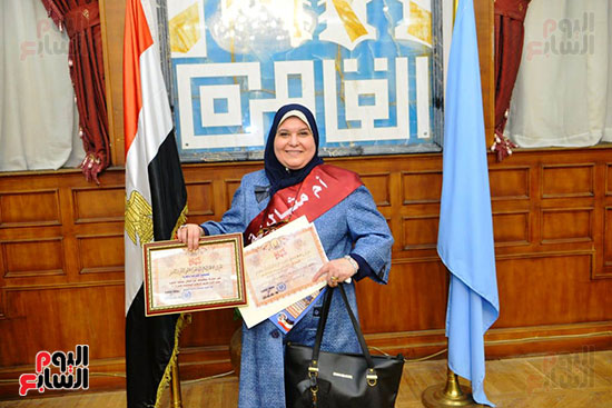 تكريم الامهات المثاليات بمحافظة القاهرة (34)