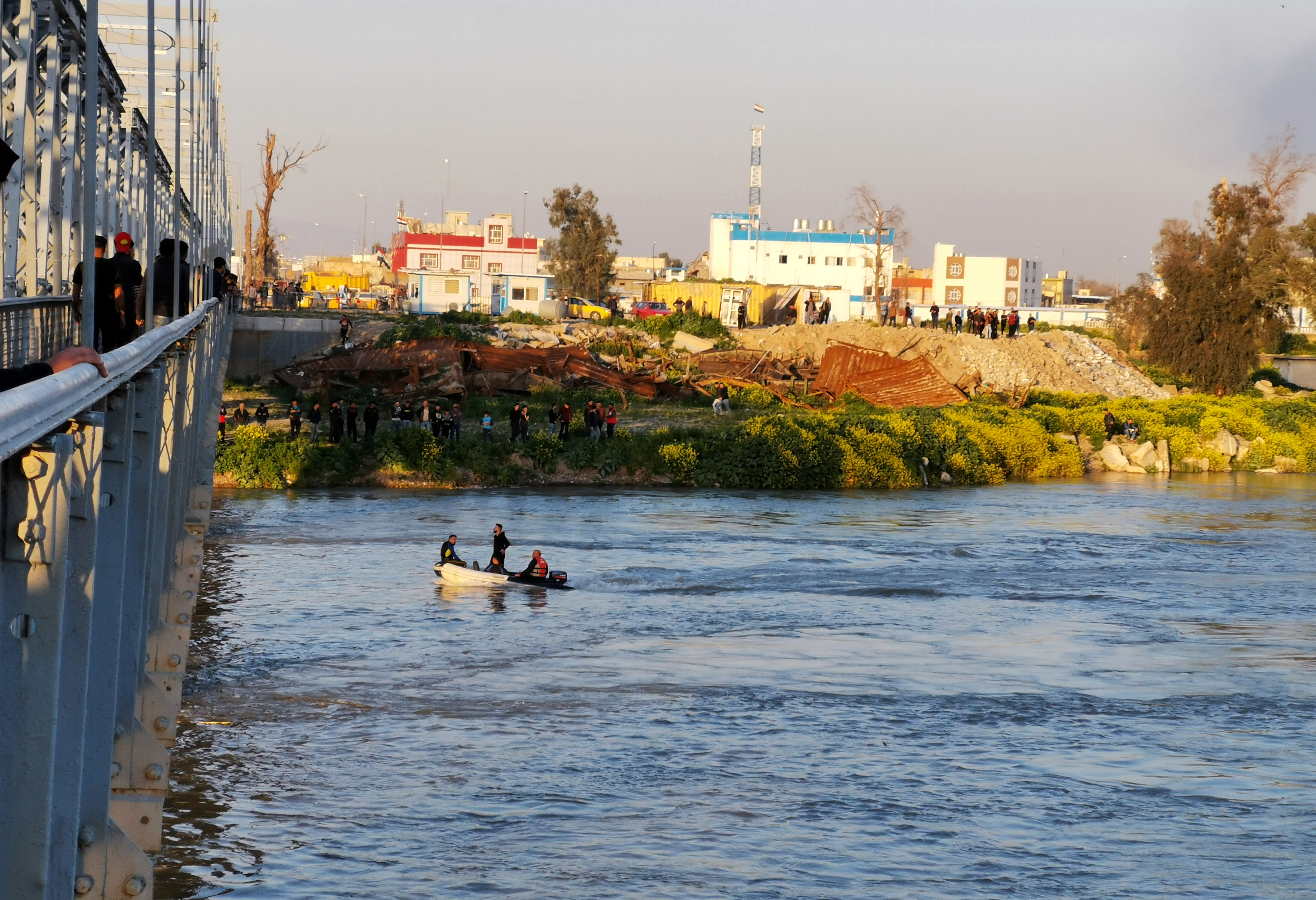 2979650-نهر-الفرات-فى-العراق