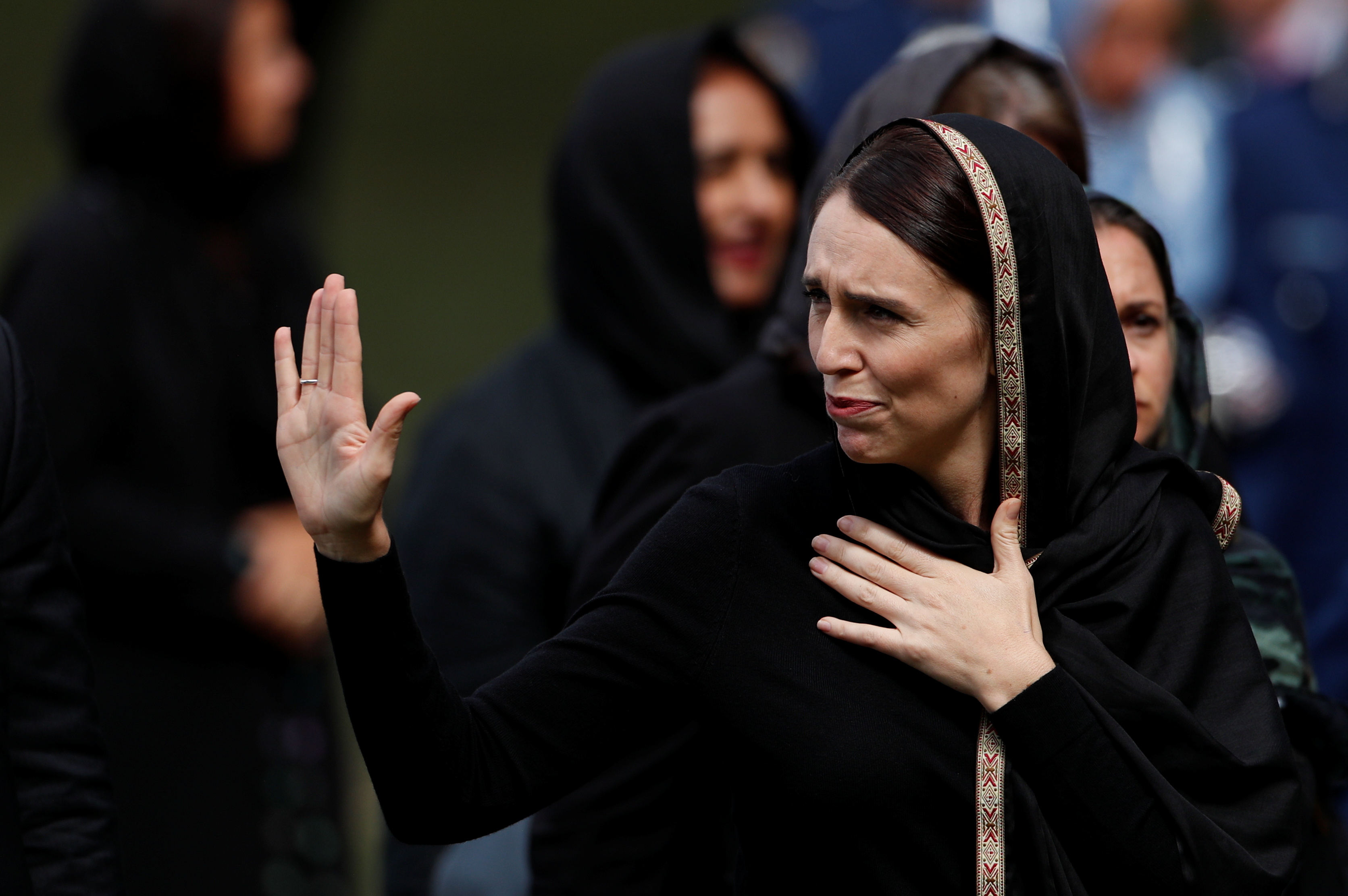 رئيسة وزراء نيوزيلندا تشارك فى أول صلاة جمعة بمسجد النور