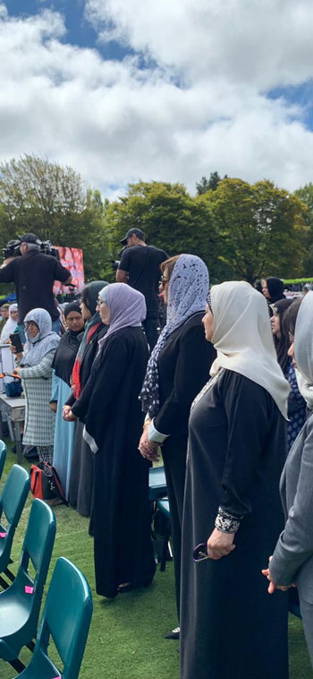 وزيرة الهجرة المصرية تشارك فى الجنازة الرسمية لشهداء حادث مسجدى نيوزيلندا (8)