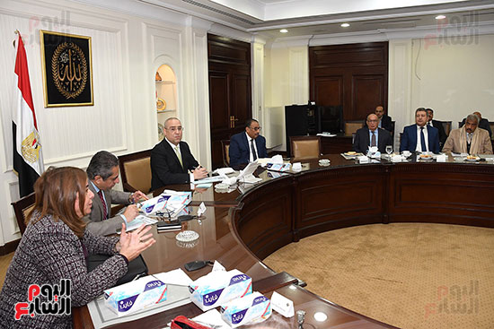 اجتماع عاصم الجزار وزير الإسكان مع المطورين العقاريين (1)