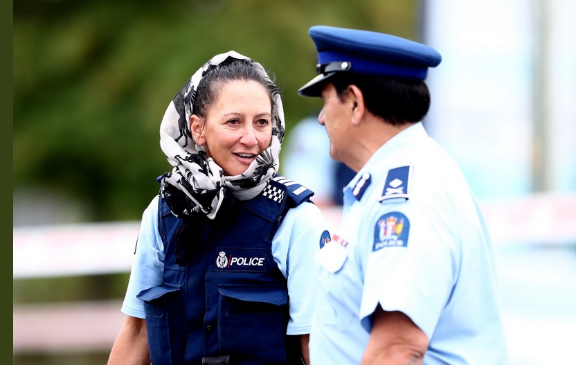 ضابطة شرطة نيوزيلندية ترتدى الحجاب