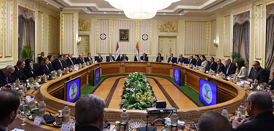 جلسة المباحثات الثنائية بين رئيس الوزراء ونظيره العراقى (3)