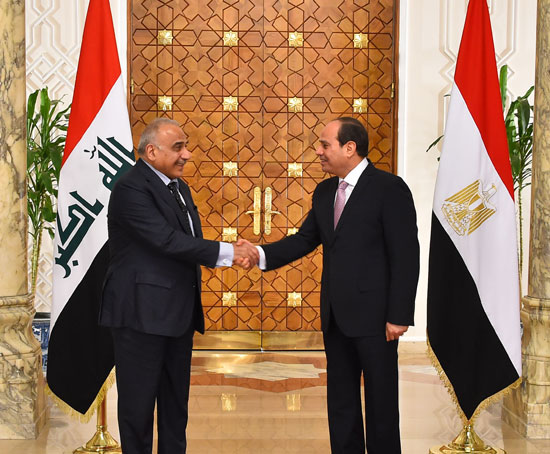 الرئيس عبد الفتاح السيسى ورئيس وزراء العراق (2)