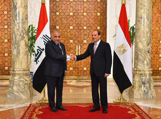 الرئيس عبد الفتاح السيسى ورئيس وزراء العراق (1)