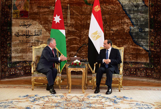 قمة ثلاثية بين زعماء مصر والأردن والعراق لتعزيز التعاون (13)