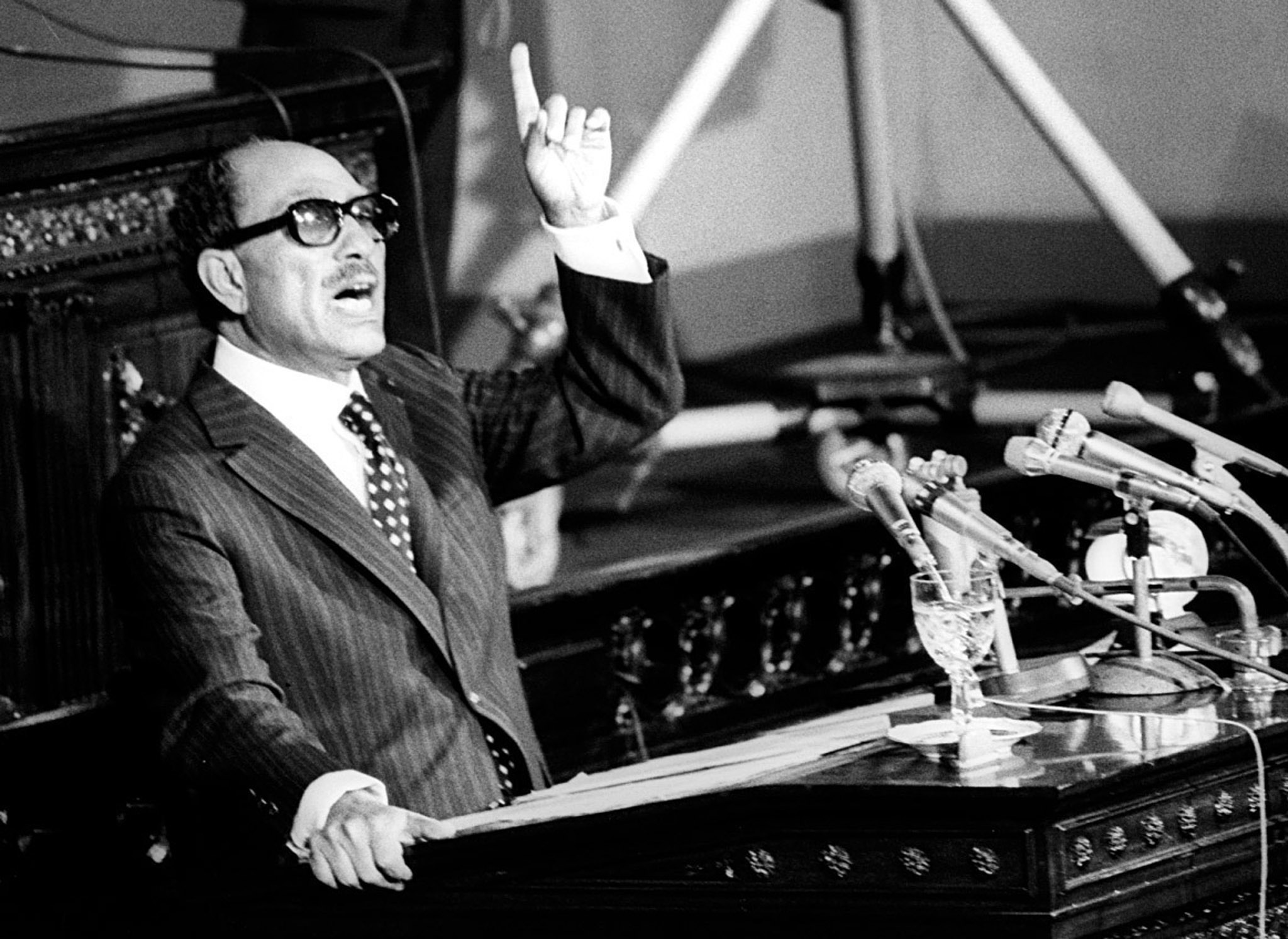 الرئيس الراحل أنور السادات (4)