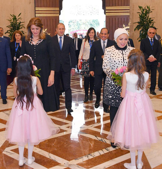 لقاء السيدة انتصار السيسى، قرينة الرئيس عبد الفتاح السيسى، وقرينة الرئيس البلغارى (1)