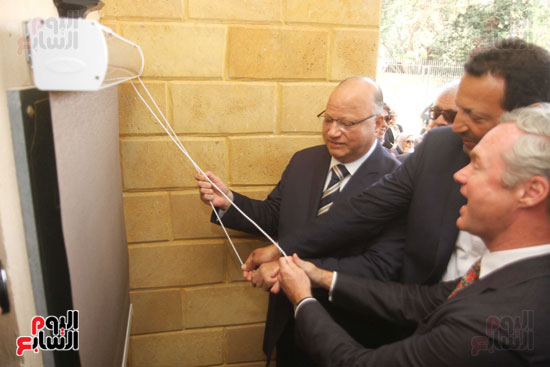 إفتتاح محافظ القاهرة  مركز طبي لخدمة أهالي عزبة نصر (27)