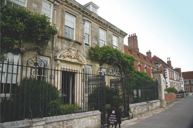 مومبسون هاوس