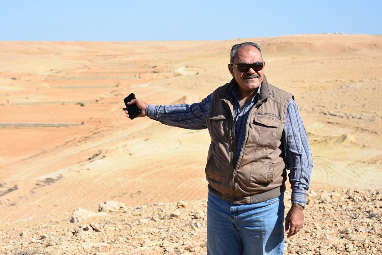 الدكتور نعيم مصيلحى رئيس مركز بحوث الصحراء (1)