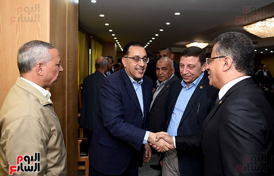 رئيس الوزراء يعقد لقاء مع نواب محافظة الفيوم بحضور القيادات التنفيذية (5)