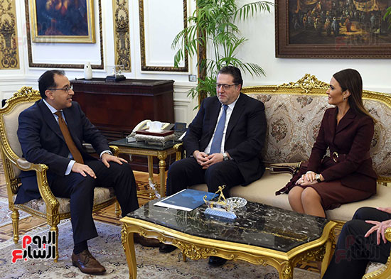 رئيس الوزراء يتلقى دعوة من الحريرى لزيارة لبنان لعقد اللجنة العليا المشتركة (3)