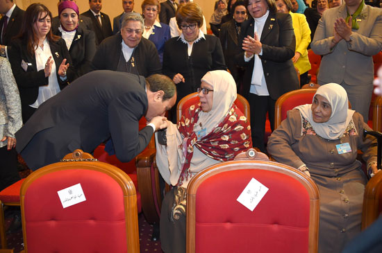 احتفالية المجلس القومى للمرأة لتكريم المرأة المصرية والأم المثالية (12)