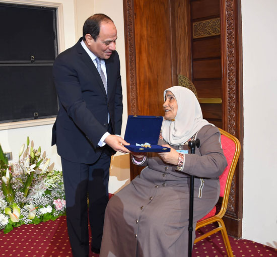 احتفالية المجلس القومى للمرأة لتكريم المرأة المصرية والأم المثالية (4)