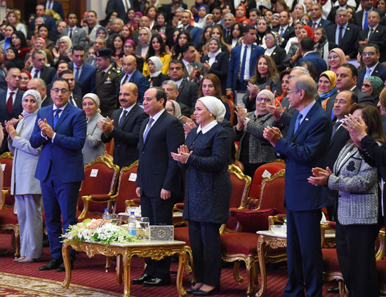احتفالية المجلس القومى للمرأة لتكريم المرأة المصرية والأم المثالية (15)