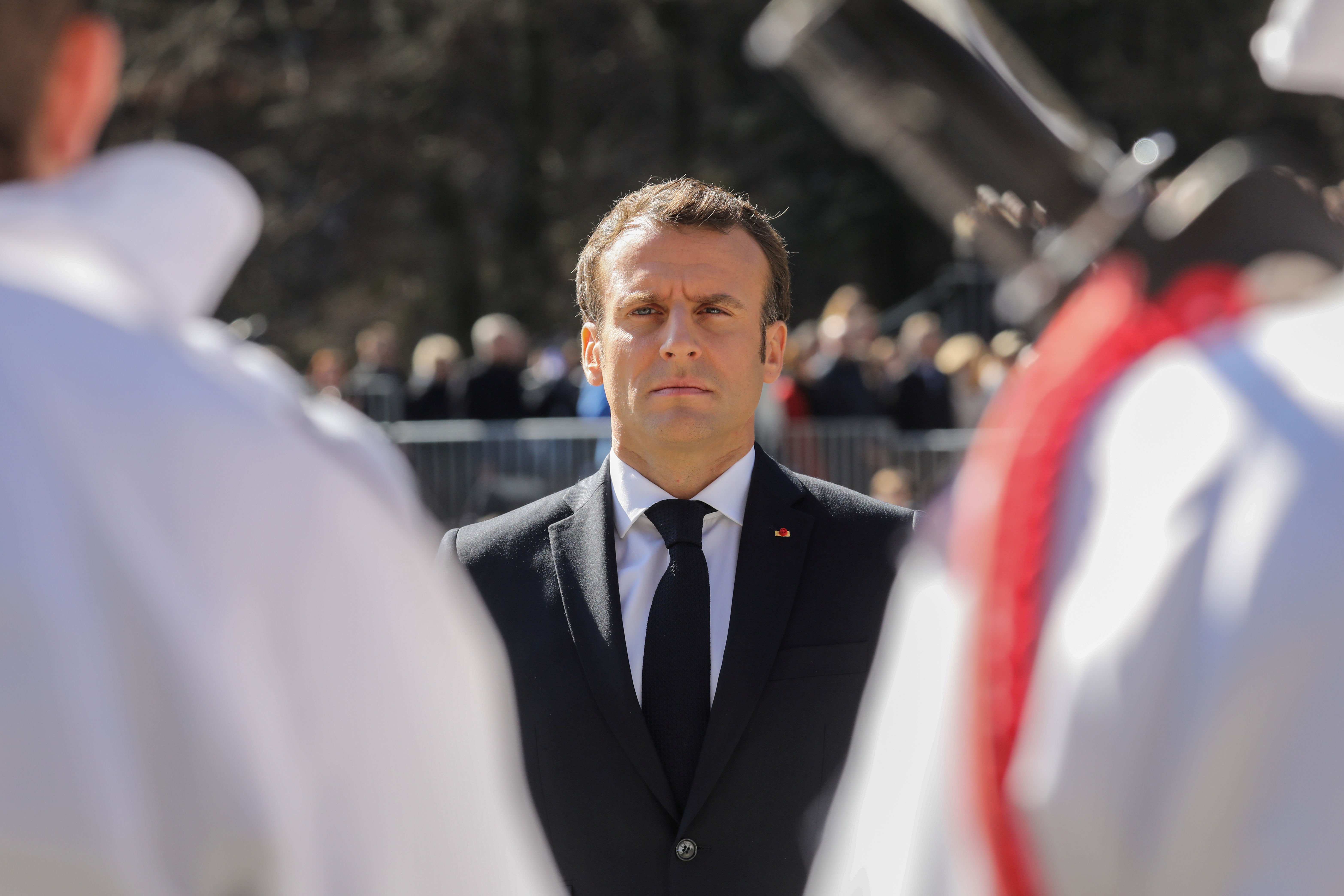 الرئيس الفرنسى يستعرض حرس الشرف