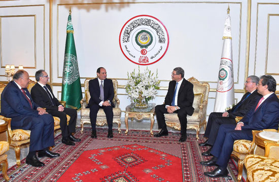 القمة العربية فى تونس بحضور الرئيس السيسى (1)