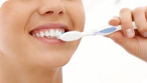 علاجات منزلية لحساسية الأسنان